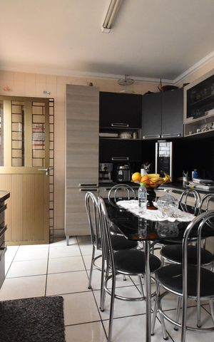Casa à venda com 160m², 3 quartos e 3 vagasCozinha