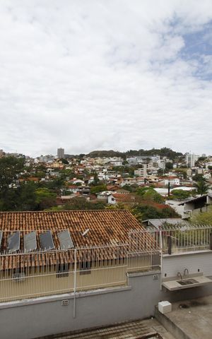 Casa à venda com 400m², 4 quartos e 4 vagasVista