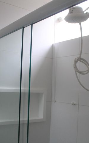 Casa para alugar com 100m², 3 quartos e sem vagaBanheiro da Suíte