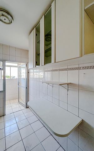 Apartamento para alugar com 62m², 2 quartos e 2 vagasCozinha