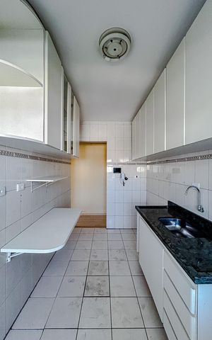 Apartamento para alugar com 62m², 2 quartos e 2 vagasCozinha