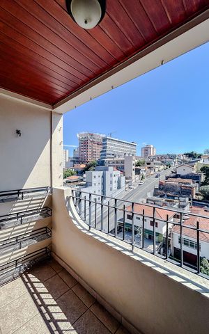 Apartamento para alugar com 62m², 2 quartos e 2 vagasVaranda