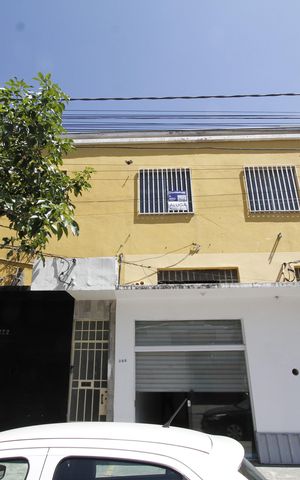 Apartamento para alugar com 200m², 3 quartos e sem vagaFachada