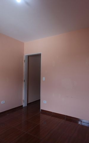 Casa para alugar com 38m², 1 quarto e sem vagaQuarto
