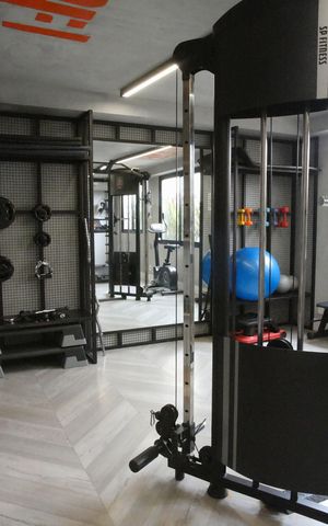 Apartamento à venda com 34m², 2 quartos e 1 vaga Apartamento à venda com 34m², 2 quartos e 1 vagaAcademia