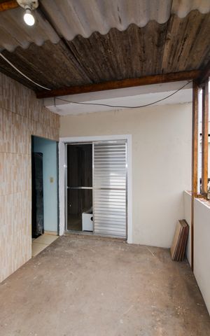Casa para alugar com 80m², 2 quartos e 1 vagaVaranda