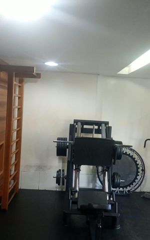 Apartamento à venda com 46m², 2 quartos e 1 vaga Apartamento à venda com 46m², 2 quartos e 1 vagaAcademia