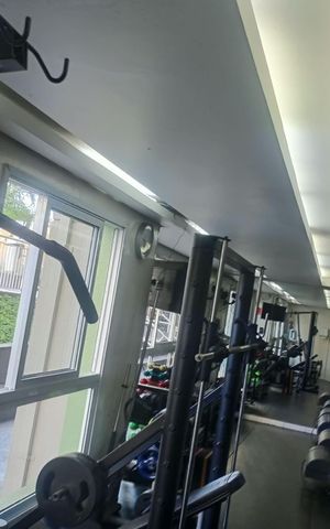 Apartamento à venda com 46m², 2 quartos e 1 vaga Apartamento à venda com 46m², 2 quartos e 1 vagaAcademia