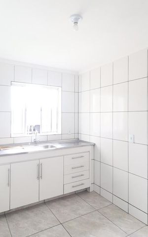 Casa para alugar com 50m², 2 quartos e sem vaga