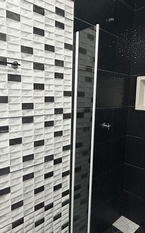 Casa de condomínio para alugar com 56m², 2 quartos e 1 vaga Casa de condomínio para alugar com 56m², 2 quartos e 1 vagaBanheiro 1