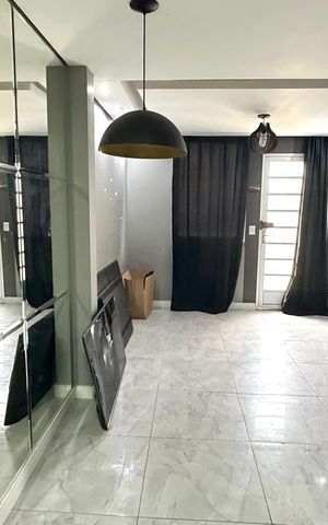 Casa de condomínio para alugar com 56m², 2 quartos e 1 vaga Casa de condomínio para alugar com 56m², 2 quartos e 1 vagaSala