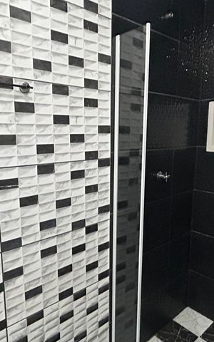 Casa de condomínio para alugar com 56m², 2 quartos e 1 vaga Casa de condomínio para alugar com 56m², 2 quartos e 1 vagaBanheiro 1