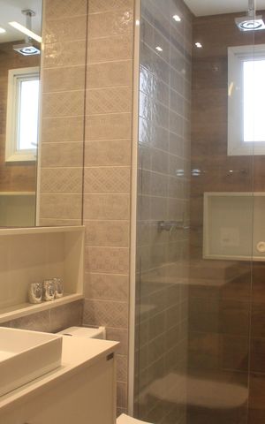 Apartamento à venda com 97m², 2 quartos e 3 vagasBanheiro da Suíte