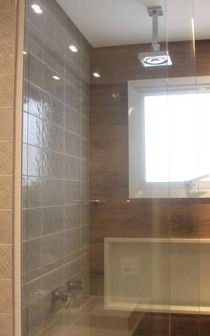 Apartamento à venda com 97m², 2 quartos e 3 vagasBanheiro da Suíte