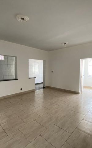 Casa para alugar com 55m², 1 quarto e sem vaga Casa para alugar com 55m², 1 quarto e sem vagaSala