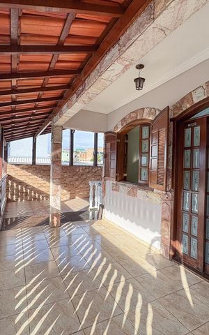 Casa para alugar com 300m², 5 quartos e 3 vagas
