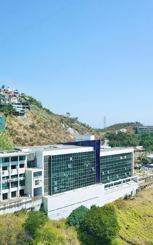 Apartamento à venda com 220m², 4 quartos e 4 vagasVista 