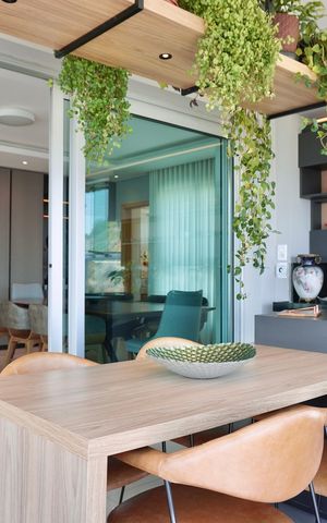 Apartamento à venda com 220m², 4 quartos e 4 vagasVaranda 