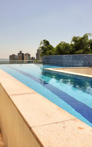 Apartamento à venda com 220m², 4 quartos e 4 vagasÁrea comum - Piscina