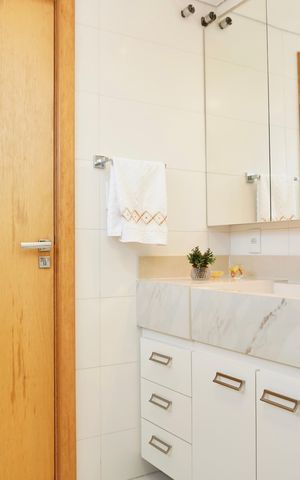 Apartamento à venda com 220m², 4 quartos e 4 vagasSuíte 2 - Banheiro  