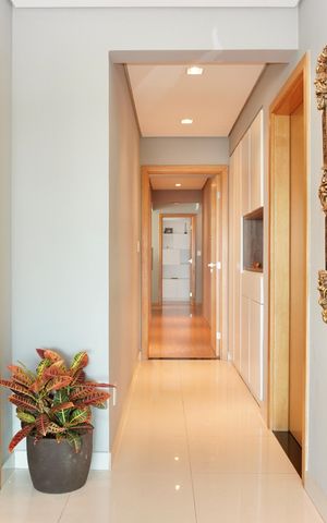 Apartamento à venda com 220m², 4 quartos e 4 vagasCorredor 