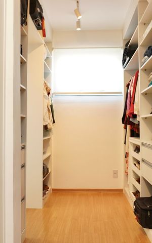 Apartamento à venda com 220m², 4 quartos e 4 vagasSuíte 2 - Closet  