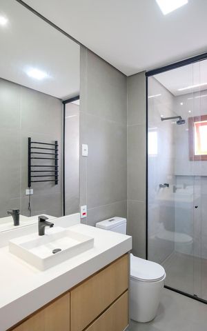 Casa à venda com 180m², 3 quartos e 2 vagasBanheiro da Suíte