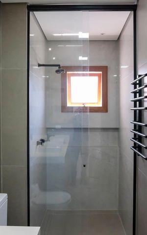 Casa à venda com 180m², 3 quartos e 2 vagasBanheiro da Suíte
