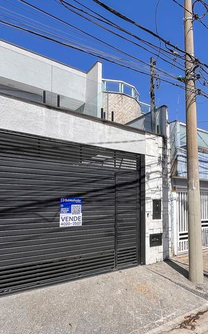 Casa à venda com 180m², 3 quartos e 2 vagasFachada