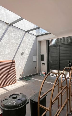 Casa à venda com 180m², 3 quartos e 2 vagasGaragem