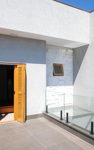 Casa à venda com 180m², 3 quartos e 2 vagasVaranda da Suíte