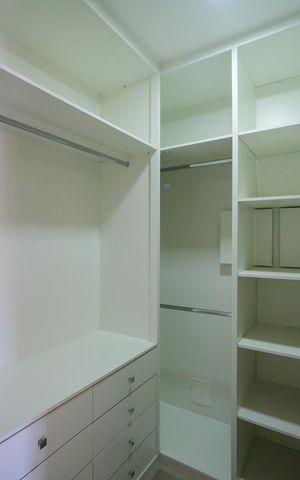 Casa à venda com 180m², 3 quartos e 2 vagasCloset