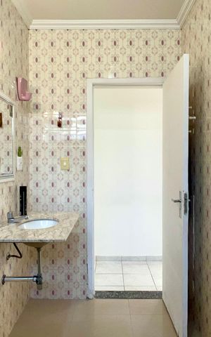 Casa para alugar com 170m², 3 quartos e 5 vagas Casa para alugar com 170m², 3 quartos e 5 vagasBanheiro da Suíte