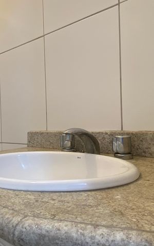 Apartamento para alugar com 72m², 3 quartos e 2 vagas Apartamento para alugar com 72m², 3 quartos e 2 vagasBanheiro 2