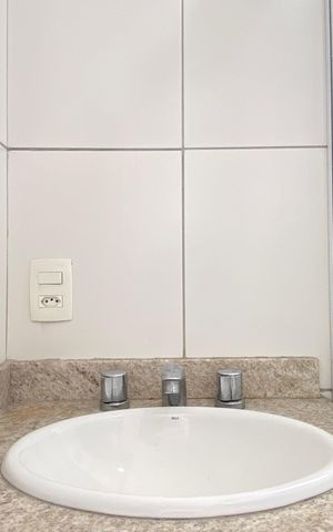 Apartamento para alugar com 72m², 3 quartos e 2 vagas Apartamento para alugar com 72m², 3 quartos e 2 vagasBanheiro da Suíte