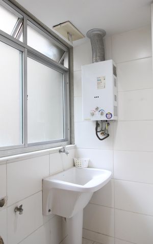 Apartamento à venda com 65m², 3 quartos e 1 vagaÁrea de serviço