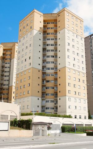 Apartamento para alugar com 50m², 3 quartos e 1 vaga Apartamento para alugar com 50m², 3 quartos e 1 vagaFachada
