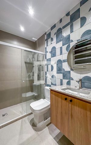 Apartamento à venda com 107m², 3 quartos e sem vaga Apartamento à venda com 107m², 3 quartos e sem vagaBanheiro da Suíte