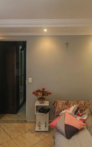 Casa à venda com 125m², 3 quartos e 2 vagas