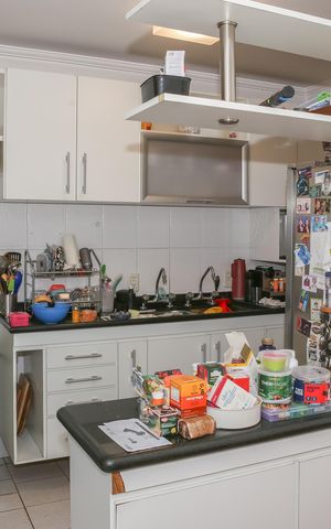 Apartamento à venda com 120m², 2 quartos e 3 vagas Apartamento à venda com 120m², 2 quartos e 3 vagasCozinha