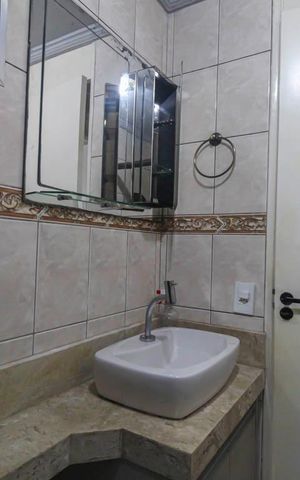 Apartamento à venda com 48m², 2 quartos e 1 vaga Apartamento à venda com 48m², 2 quartos e 1 vagaBanheiro