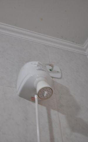 Casa para alugar com 100m², 3 quartos e 2 vagasBanheiro