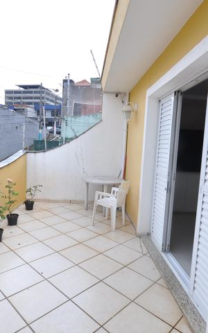 Casa para alugar com 100m², 3 quartos e 2 vagasSacada da Sala