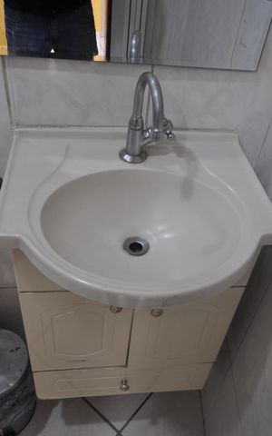 Casa para alugar com 100m², 3 quartos e 2 vagasBanheiro de Serviço