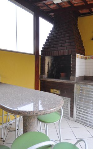 Casa para alugar com 100m², 3 quartos e 2 vagasChurrasqueira