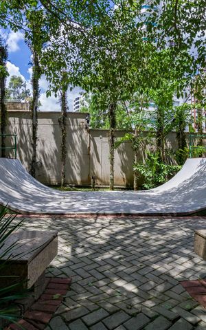 Apartamento à venda com 118m², 3 quartos e 2 vagas Apartamento à venda com 118m², 3 quartos e 2 vagasPista de skate