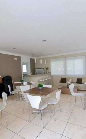 Apartamento para alugar com 48m², 2 quartos e 1 vaga Apartamento para alugar com 48m², 2 quartos e 1 vagaÁrea comum - Salão de festas