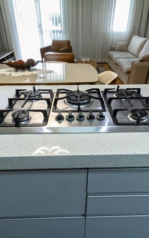 Apartamento à venda com 204m², 3 quartos e 2 vagas Apartamento à venda com 204m², 3 quartos e 2 vagasCozinha