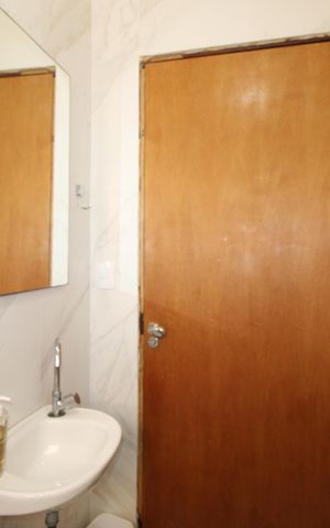 Casa à venda com 240m², 3 quartos e 6 vagasLavabo 2