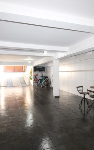 Casa à venda com 240m², 3 quartos e 6 vagasGaragem